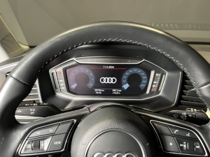 AUDI 